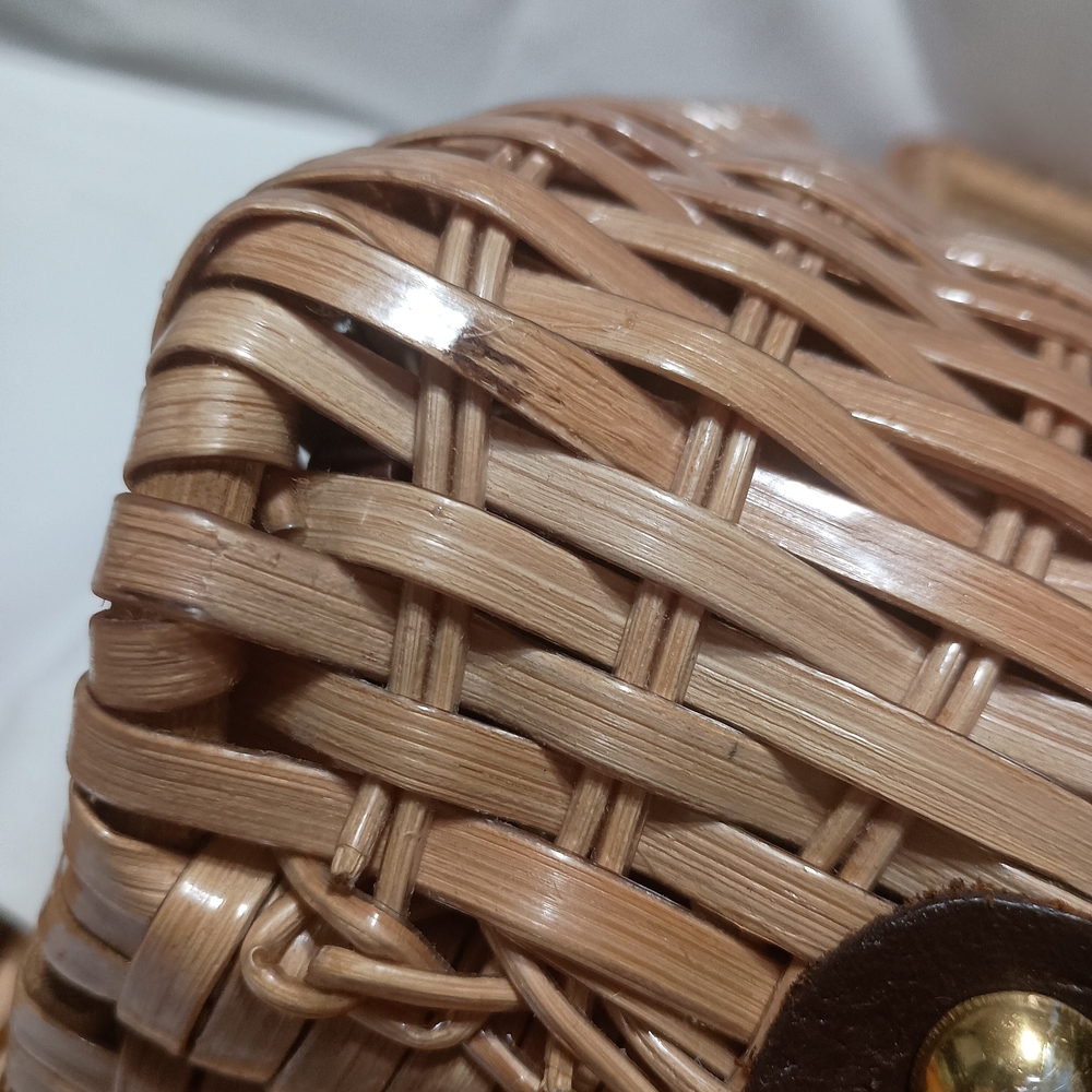 Elegant SIMON Woven Top-Handle Handbag Hand Made in Hong Kong - Picture 14 of 15